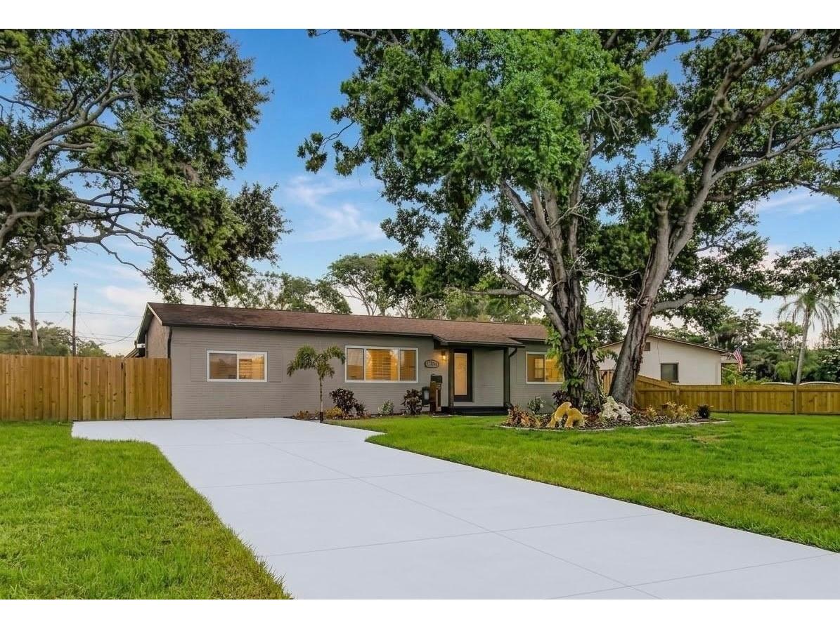 2335 Murilla Way S Saint Petersburg FL 33712 - LAKE MAGGIORE TB8513232 image1