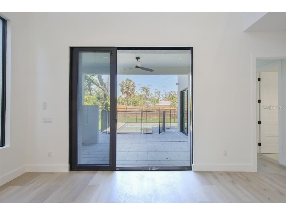 2335 Oak Terrace Sarasota FL 34231 A4652449 image13