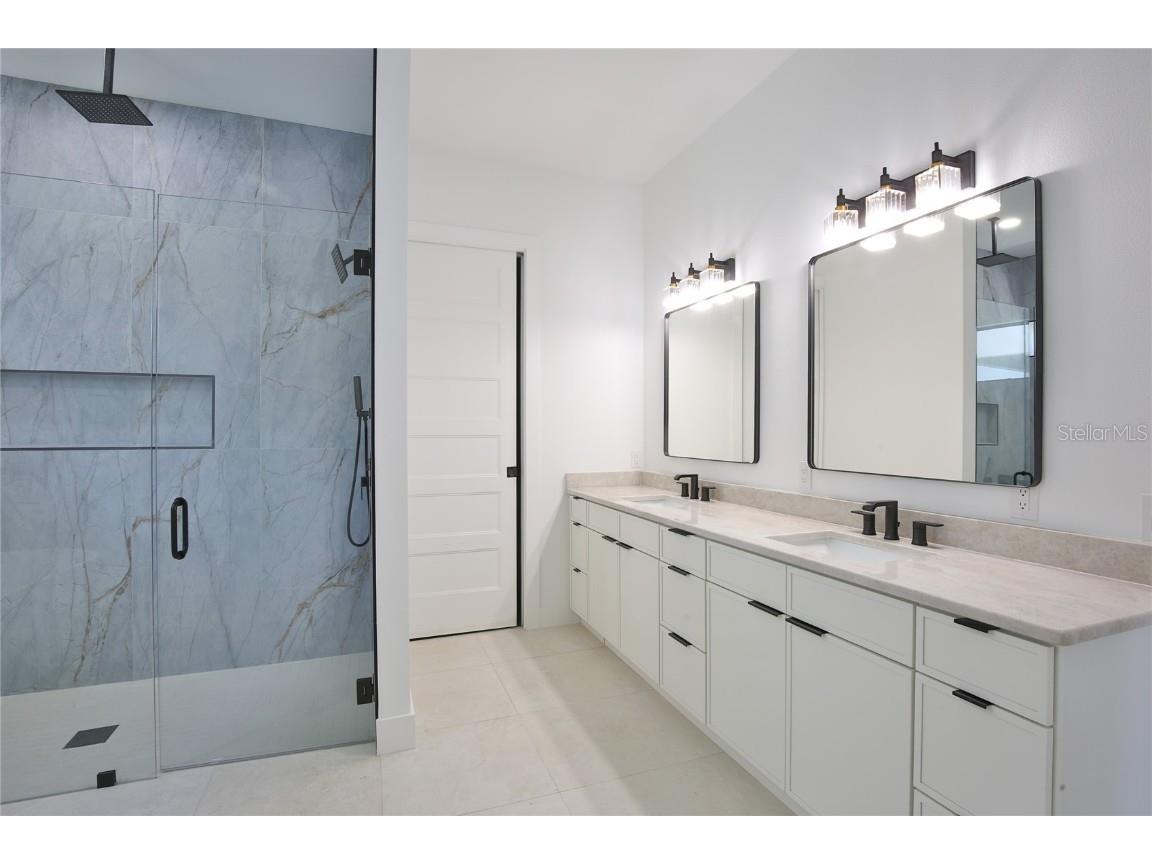 2335 Oak Terrace Sarasota FL 34231 A4652449 image29