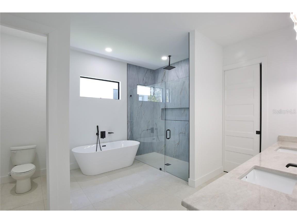 2335 Oak Terrace Sarasota FL 34231 A4652449 image30