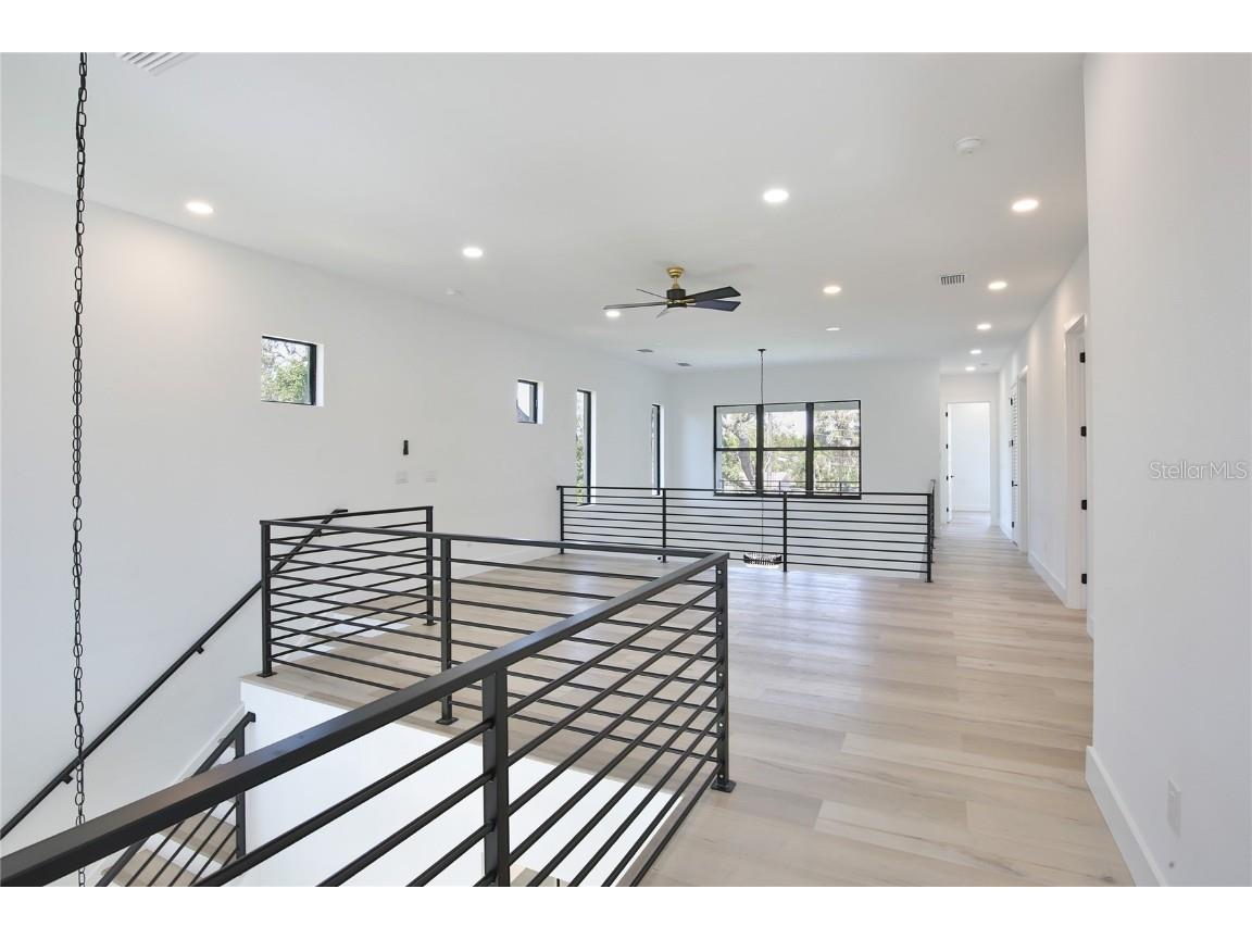 2335 Oak Terrace Sarasota FL 34231 A4652449 image40