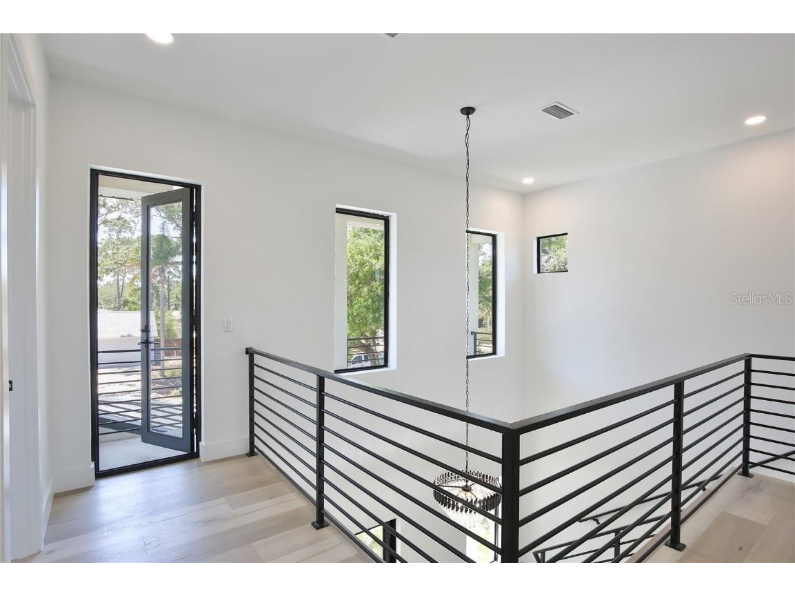 2335 Oak Terrace Sarasota FL 34231 A4652449 image41