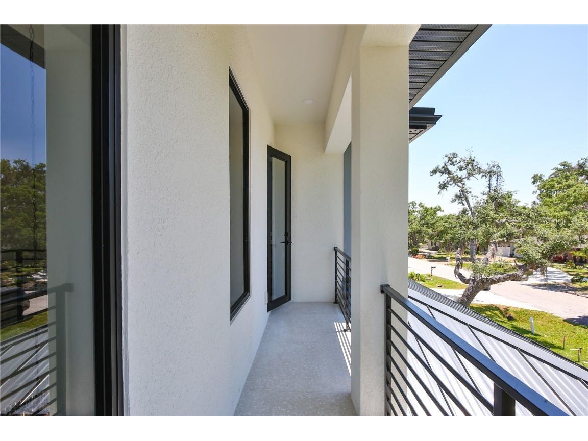 2335 Oak Terrace Sarasota FL 34231 A4652449 image42