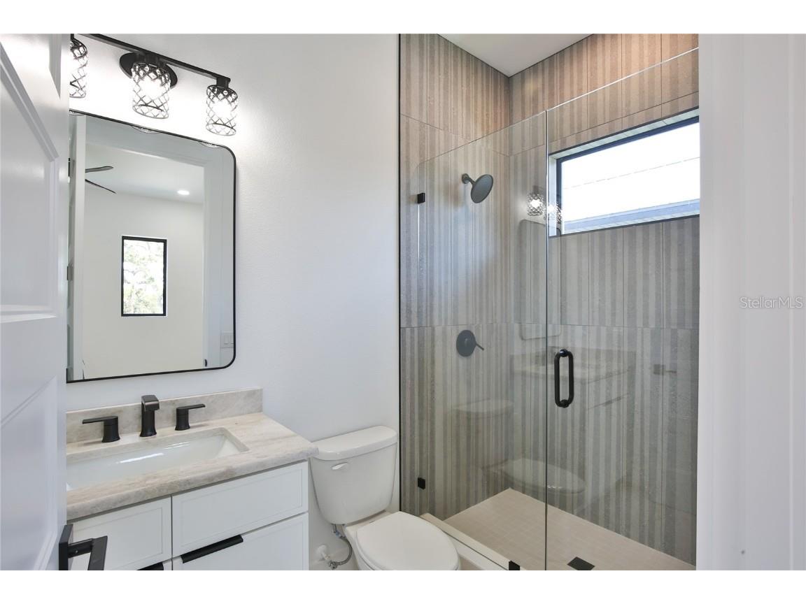 2335 Oak Terrace Sarasota FL 34231 A4652449 image45