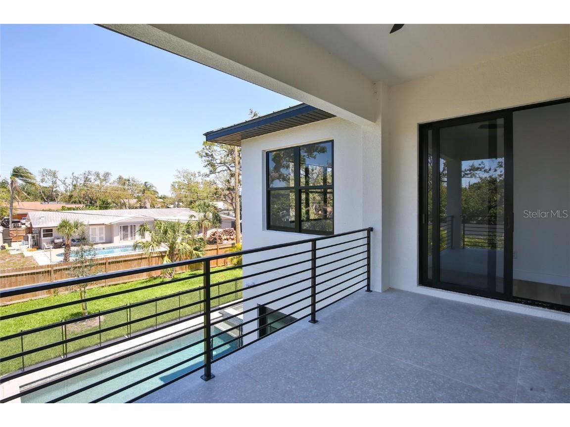 2335 Oak Terrace Sarasota FL 34231 A4652449 image54