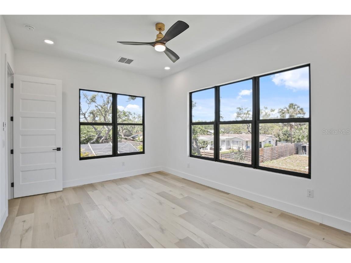 2335 Oak Terrace Sarasota FL 34231 A4652449 image57