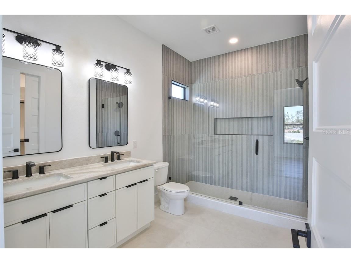 2335 Oak Terrace Sarasota FL 34231 A4652449 image60