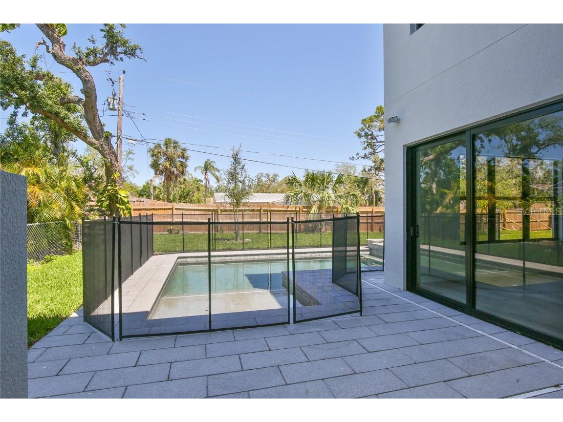 2335 Oak Terrace Sarasota FL 34231 A4652449 image64