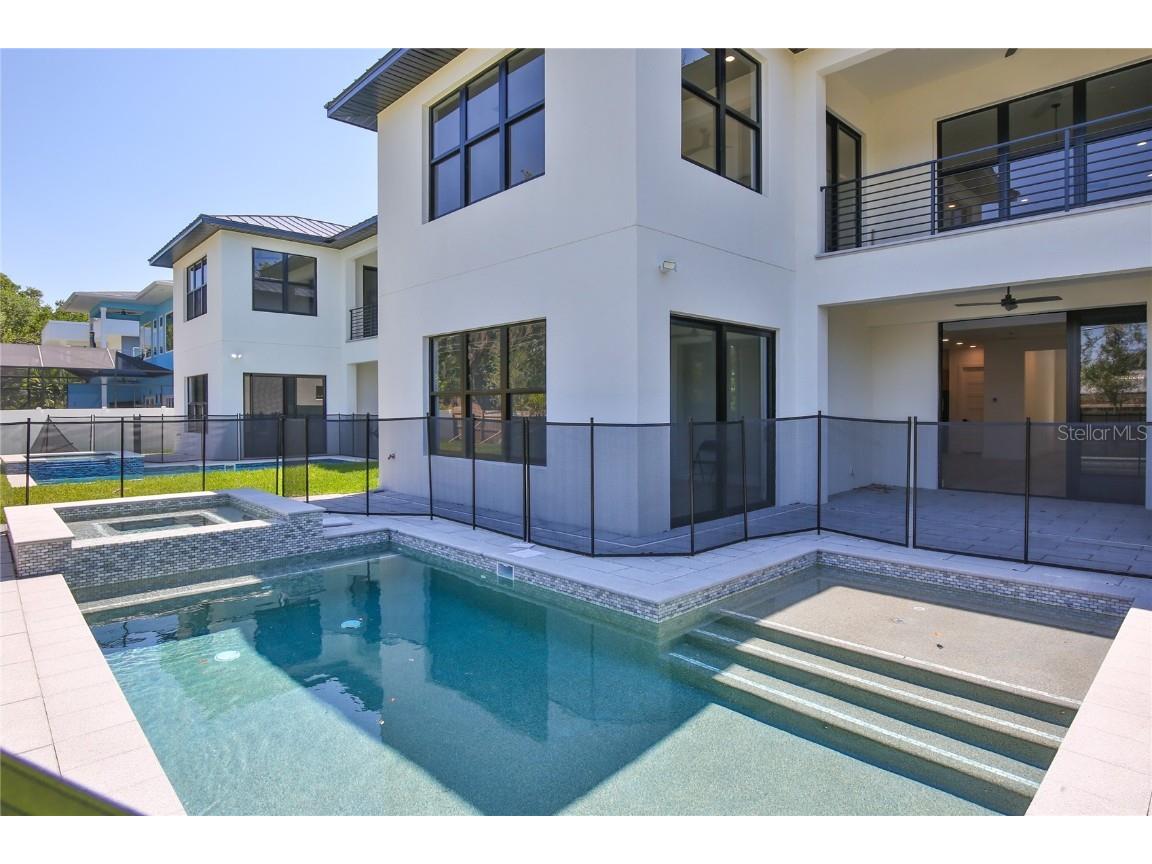 2335 Oak Terrace Sarasota FL 34231 A4652449 image66