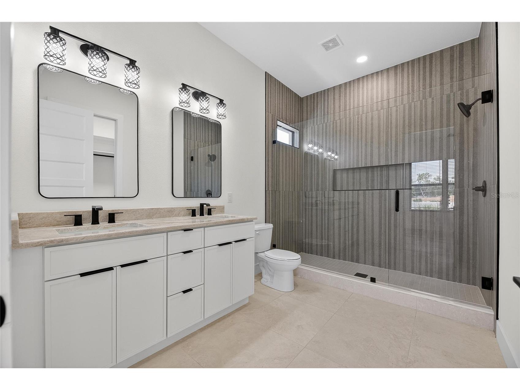 2335 Oak Terrace Sarasota FL 34231 TB8472634 image37