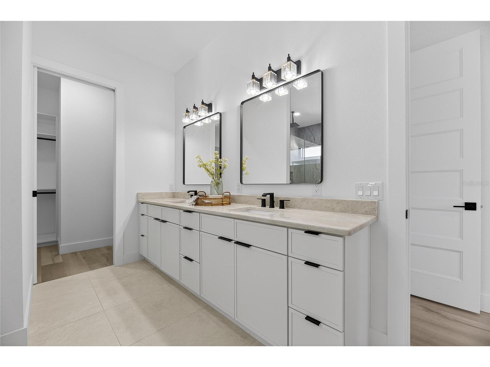 2335 Oak Terrace Sarasota FL 34231 TB8472634 image38