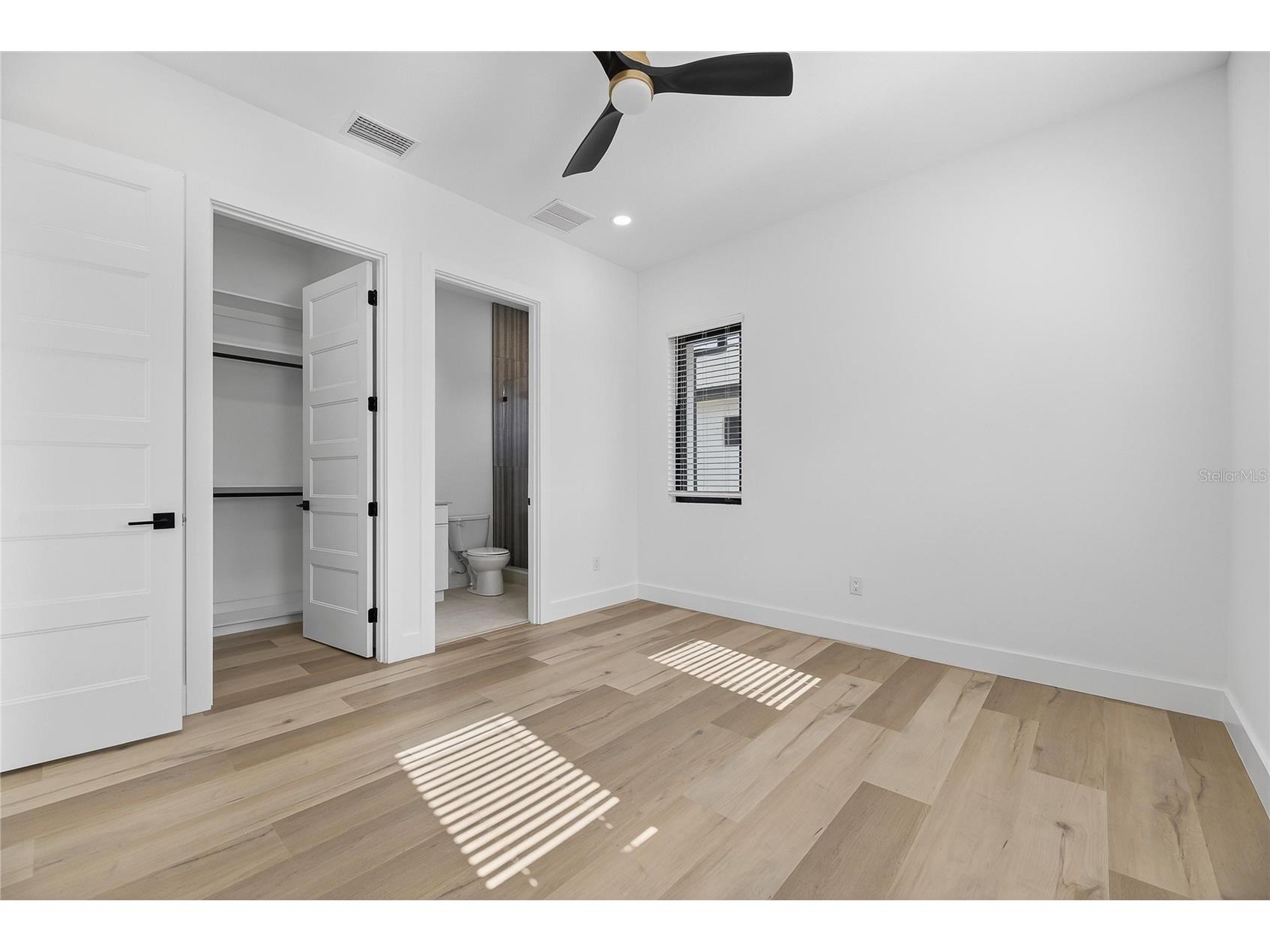 2335 Oak Terrace Sarasota FL 34231 TB8472634 image44