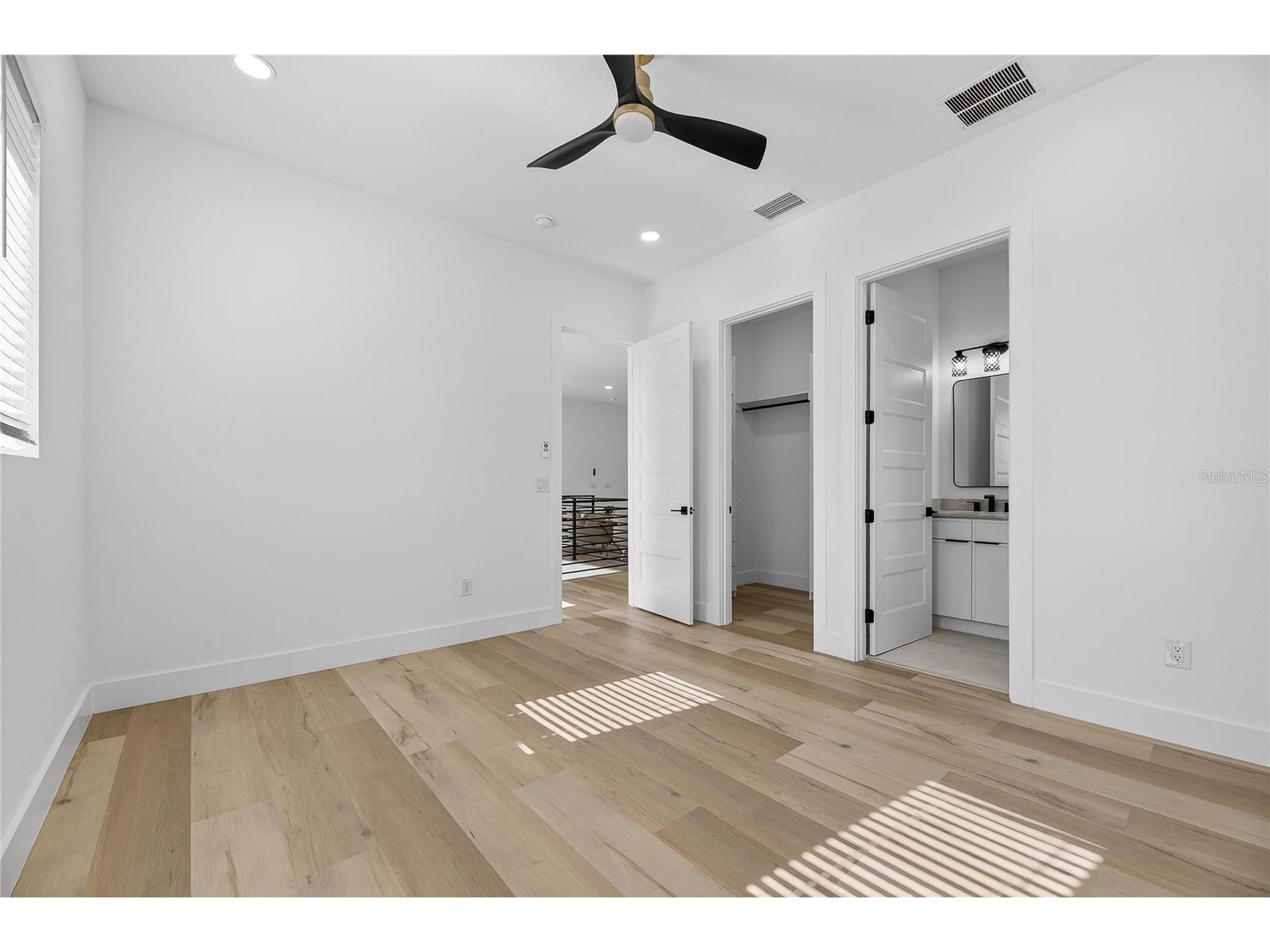 2335 Oak Terrace Sarasota FL 34231 TB8472634 image45