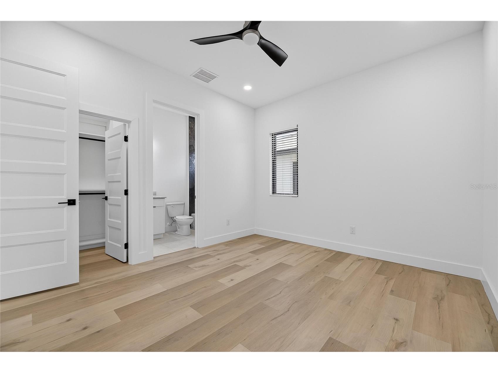 2335 Oak Terrace Sarasota FL 34231 TB8472634 image51