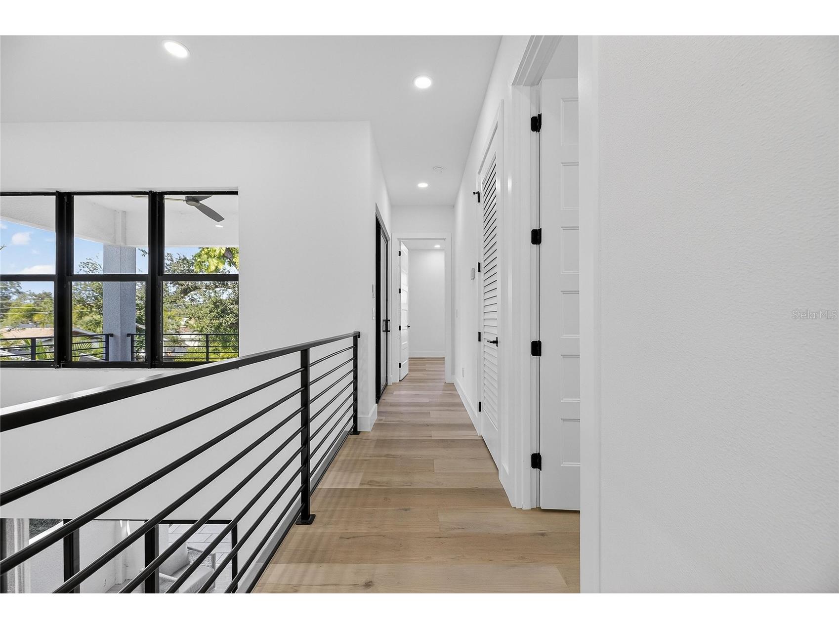 2335 Oak Terrace Sarasota FL 34231 TB8472634 image53