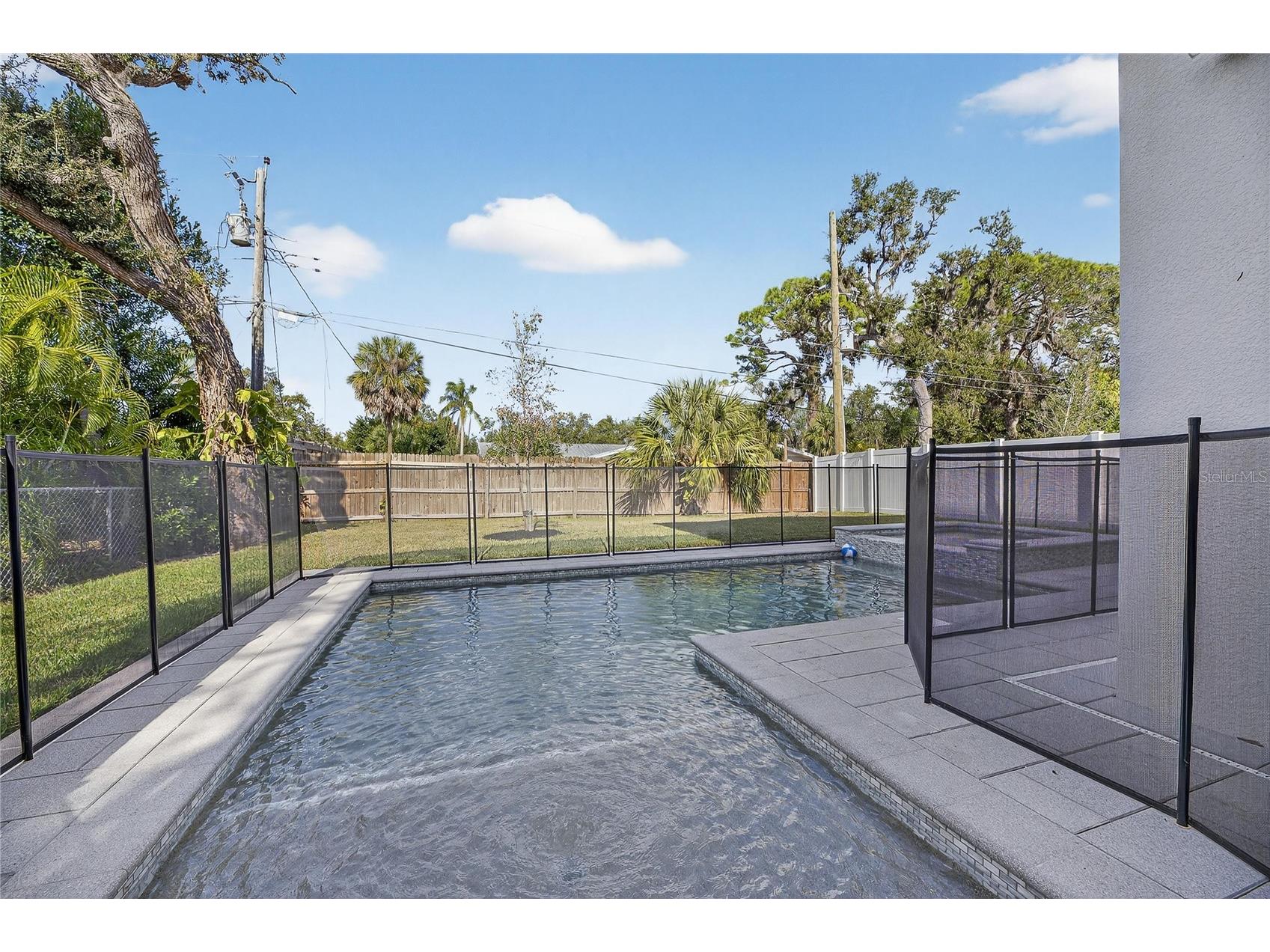 2335 Oak Terrace Sarasota FL 34231 TB8472634 image64