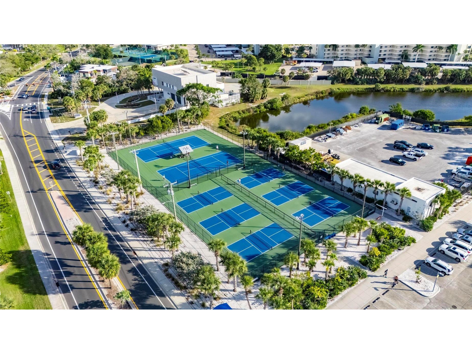 2335 Oak Terrace Sarasota FL 34231 TB8472634 image72