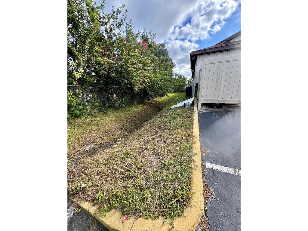 2335 S Ridgewood Avenue South Daytona FL 32119 NS1083248 image5