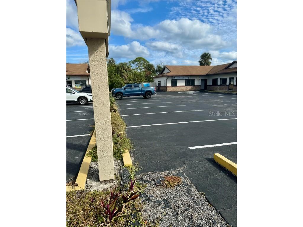 2335 S Ridgewood Avenue South Daytona FL 32119 NS1083248 image9