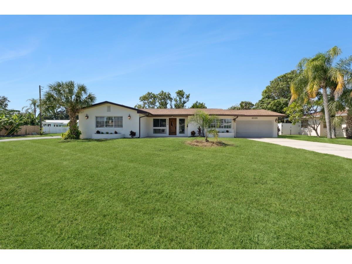 2335 Tropical Shores Drive SE Saint Petersburg FL 33705 A4683484 image1