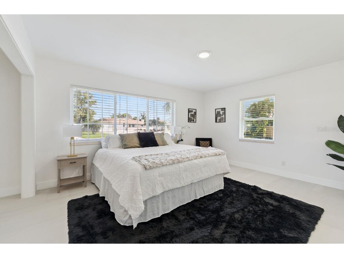 2335 Tropical Shores Drive SE Saint Petersburg FL 33705 A4683484 image12