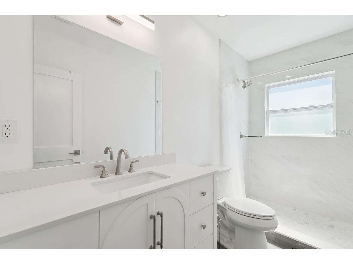 2335 Tropical Shores Drive SE Saint Petersburg FL 33705 A4683484 image17