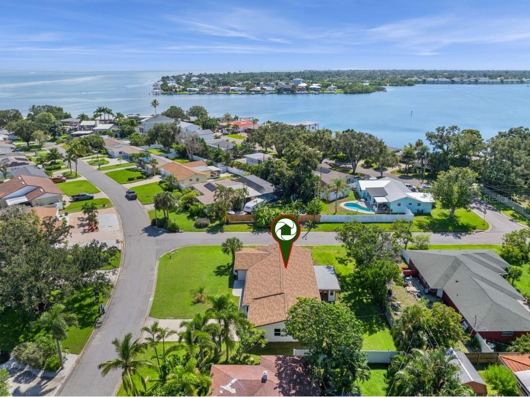 2335 Tropical Shores Drive SE Saint Petersburg FL 33705 A4683484 image3