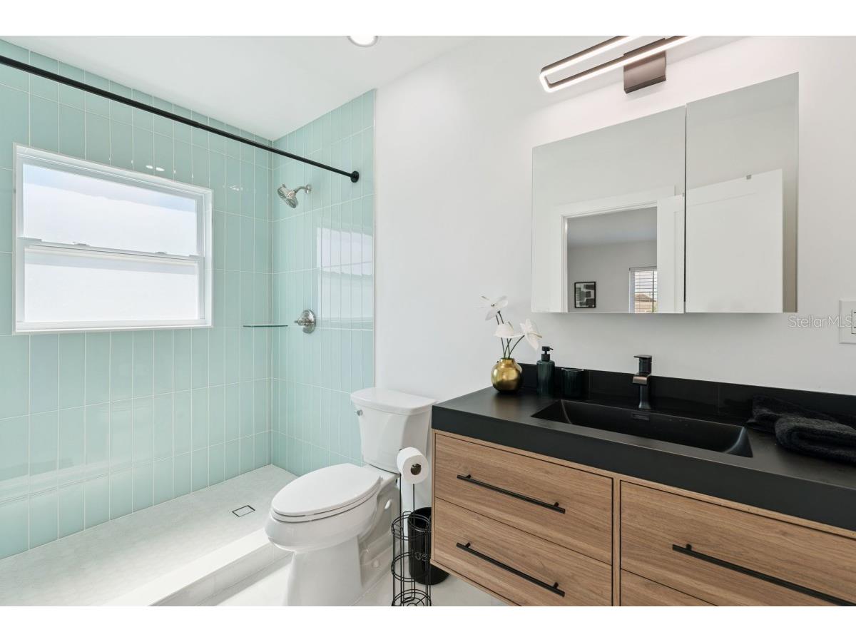 2335 Tropical Shores Drive SE Saint Petersburg FL 33705 A4683484 image6