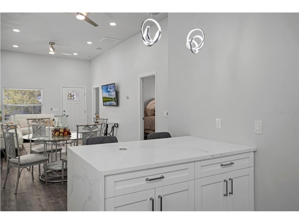 2335 W Beach Street Tampa FL 33607 R4910090 image7