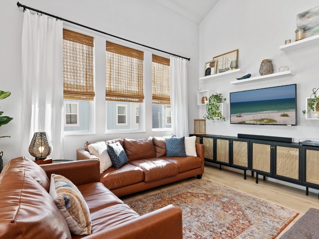 2337 Lindstrom Street Sarasota FL 34237 A4672797 image10