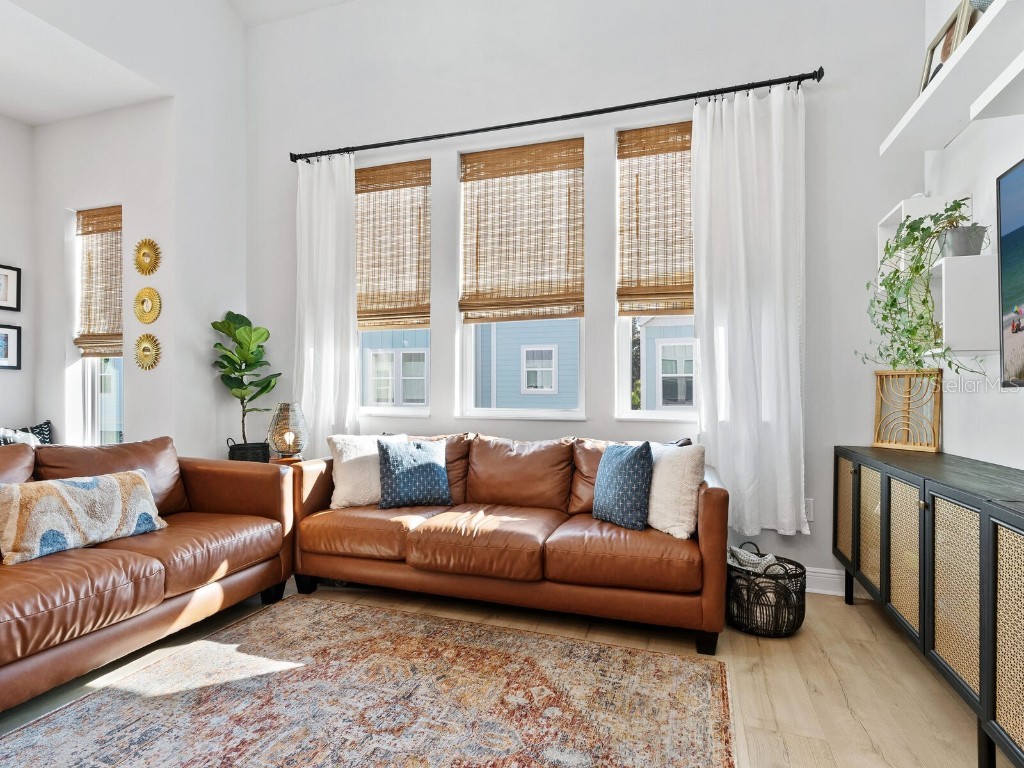 2337 Lindstrom Street Sarasota FL 34237 A4672797 image11