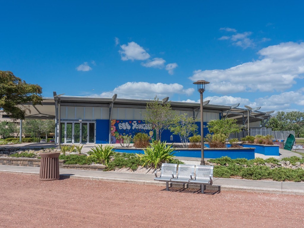 2337 Lindstrom Street Sarasota FL 34237 A4672797 image37