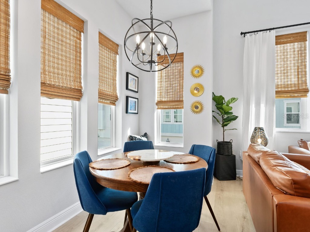 2337 Lindstrom Street Sarasota FL 34237 A4672797 image9