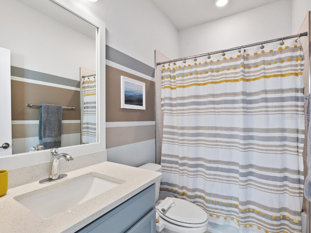 2337 Lindstrom Street Sarasota FL 34237 A4673872 image25