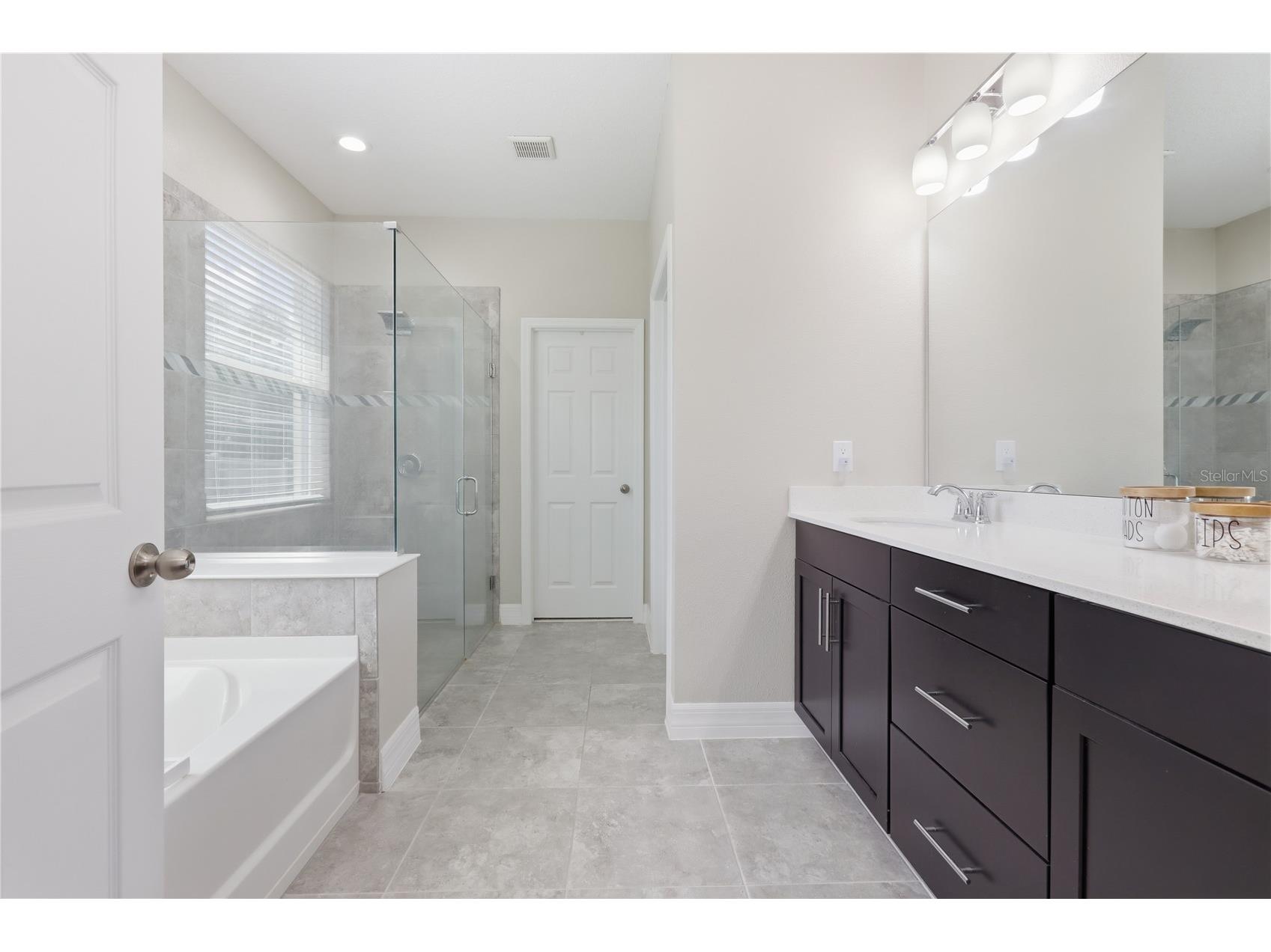 2337 Oxmoor Drive Deland FL 32724 V4947655 image31