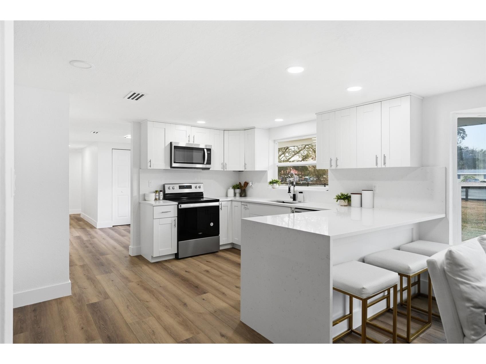 2338 Meadowbrook Drive Lutz FL 33558 TB8475703 image21