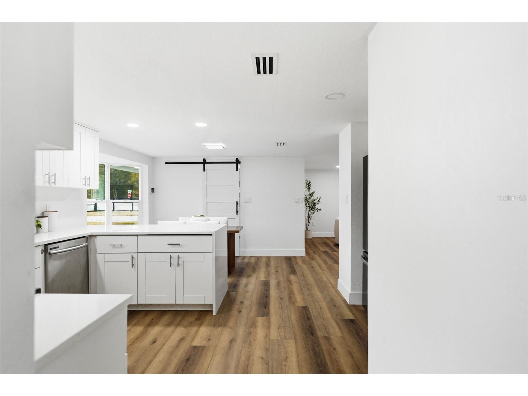 2338 Meadowbrook Drive Lutz FL 33558 TB8475703 image22