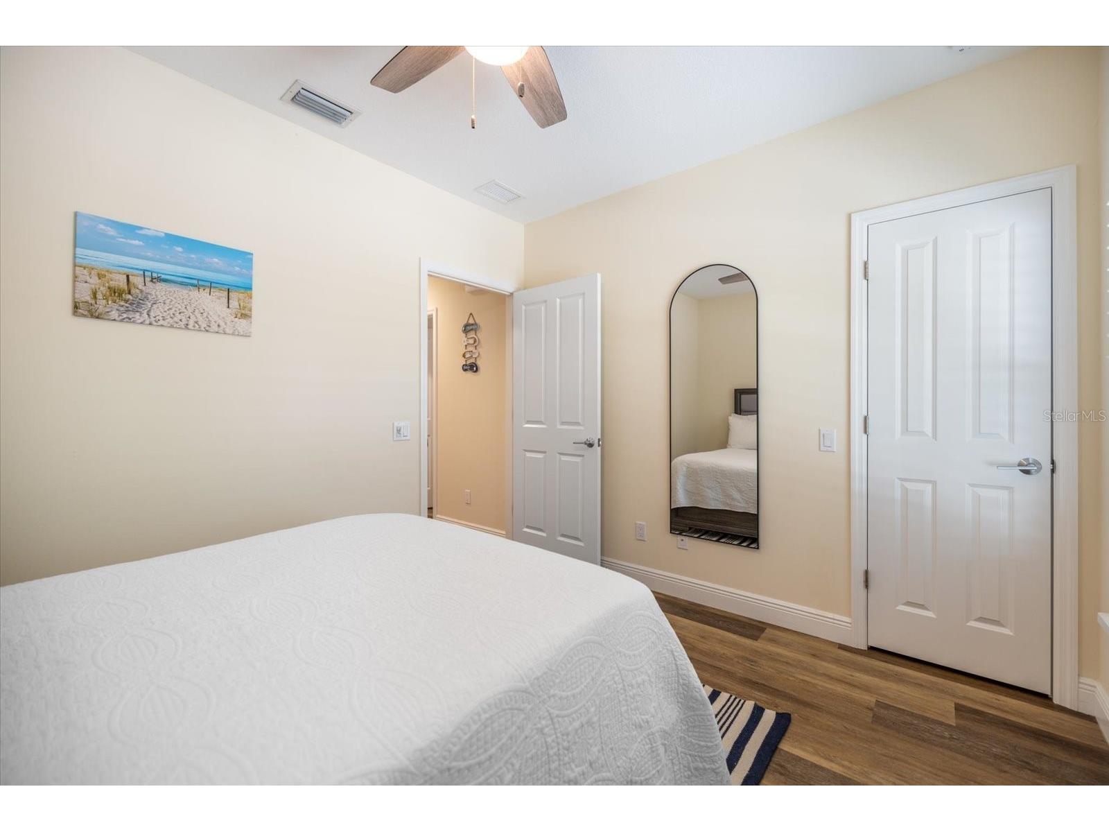 2339 Datura Street Sarasota FL 34239 A4695188 image20