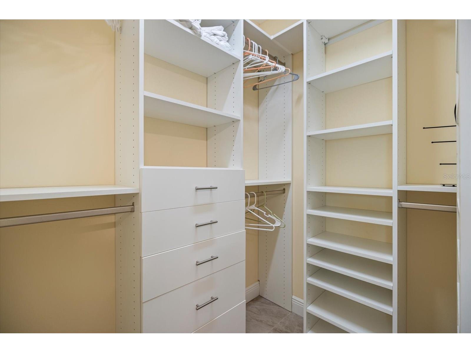 2339 Datura Street Sarasota FL 34239 A4695188 image21
