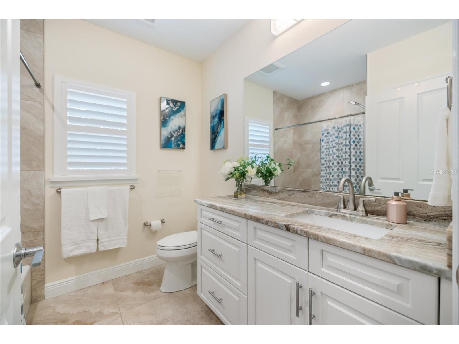 2339 Datura Street Sarasota FL 34239 A4695188 image22