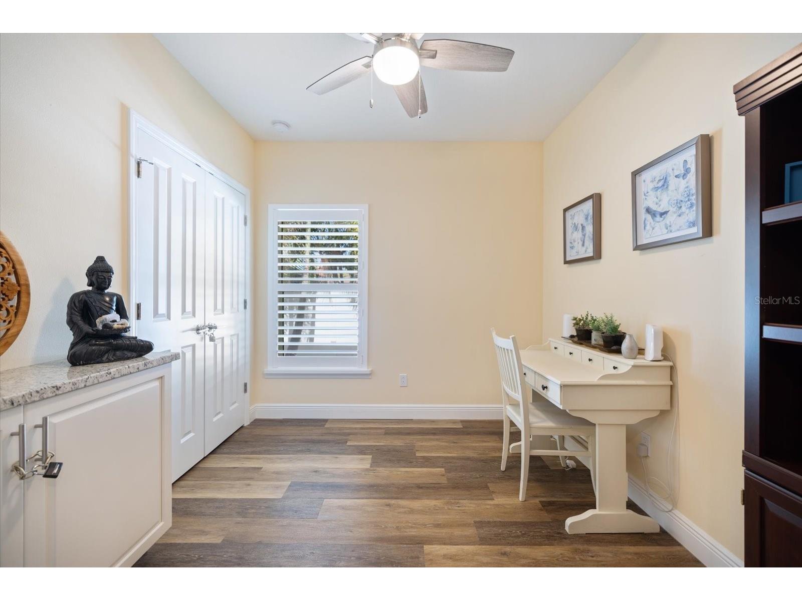 2339 Datura Street Sarasota FL 34239 A4695188 image23