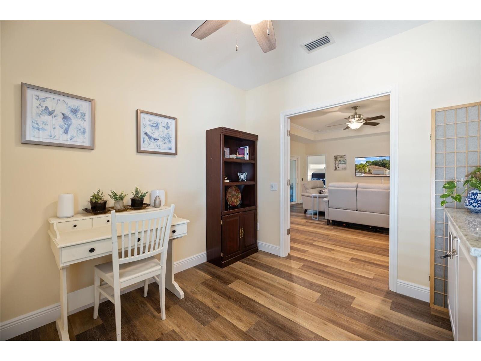 2339 Datura Street Sarasota FL 34239 A4695188 image24
