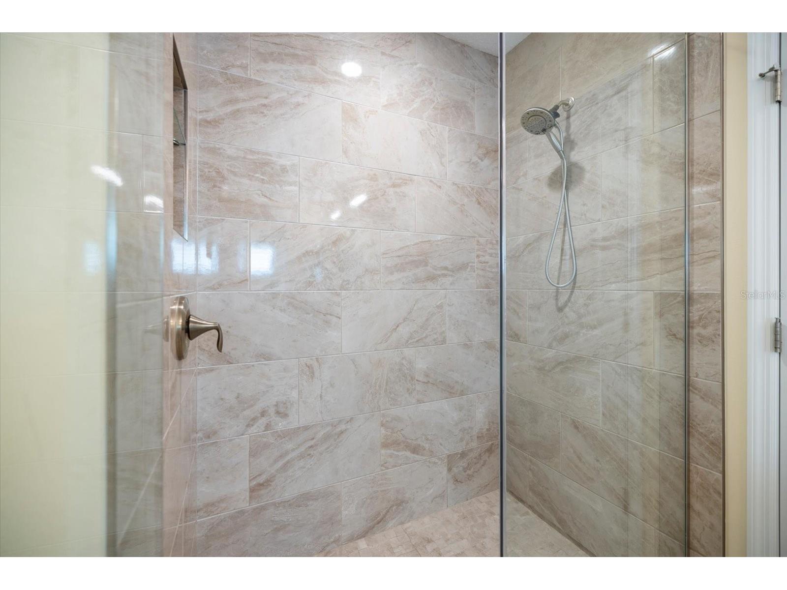 2339 Datura Street Sarasota FL 34239 A4695188 image38