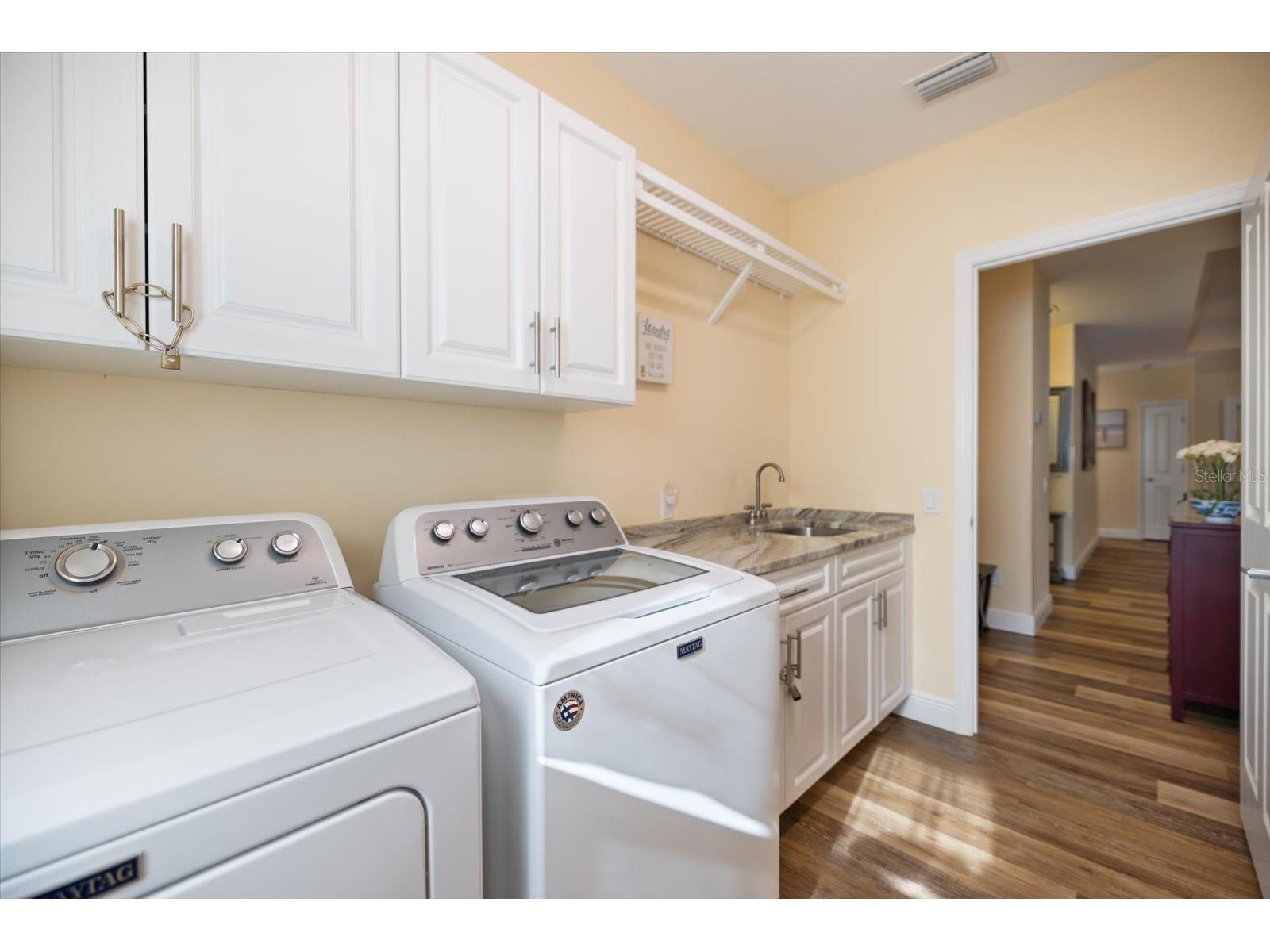 2339 Datura Street Sarasota FL 34239 A4695188 image47