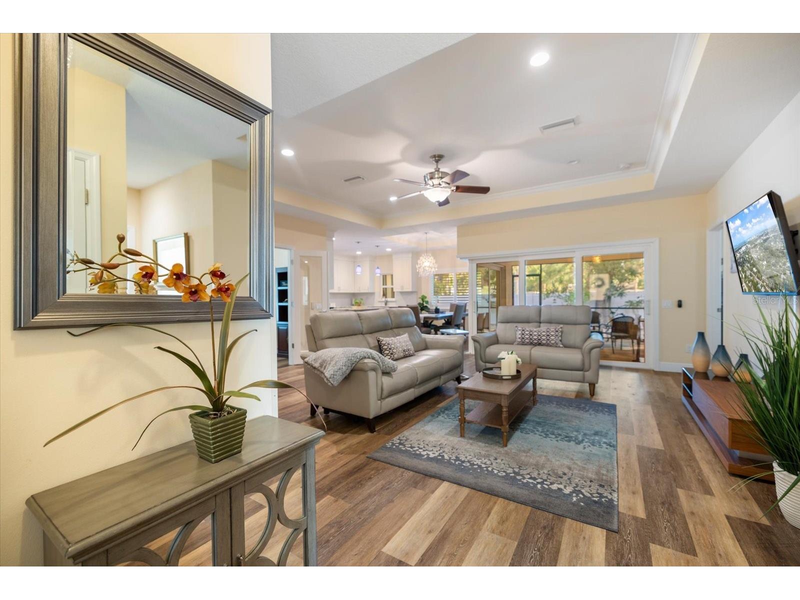 2339 Datura Street Sarasota FL 34239 A4695188 image5