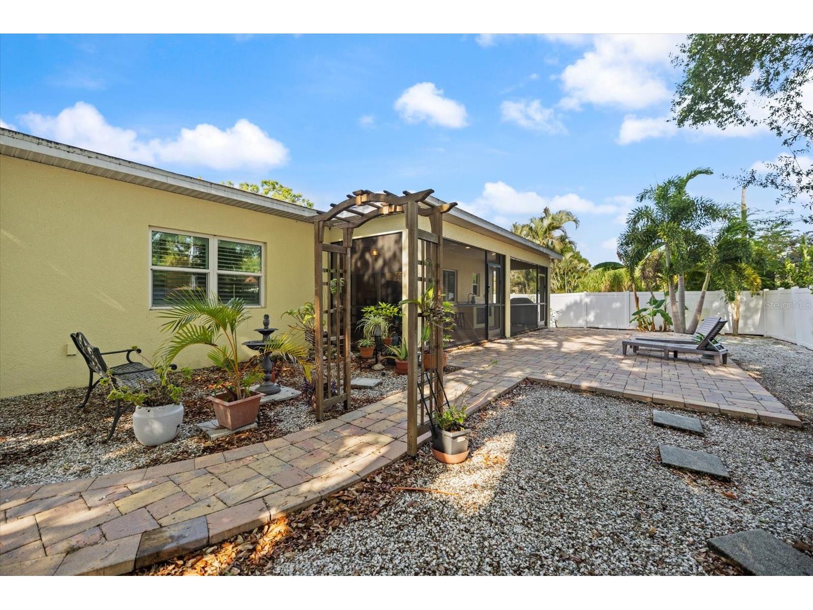 2339 Datura Street Sarasota FL 34239 A4695188 image52