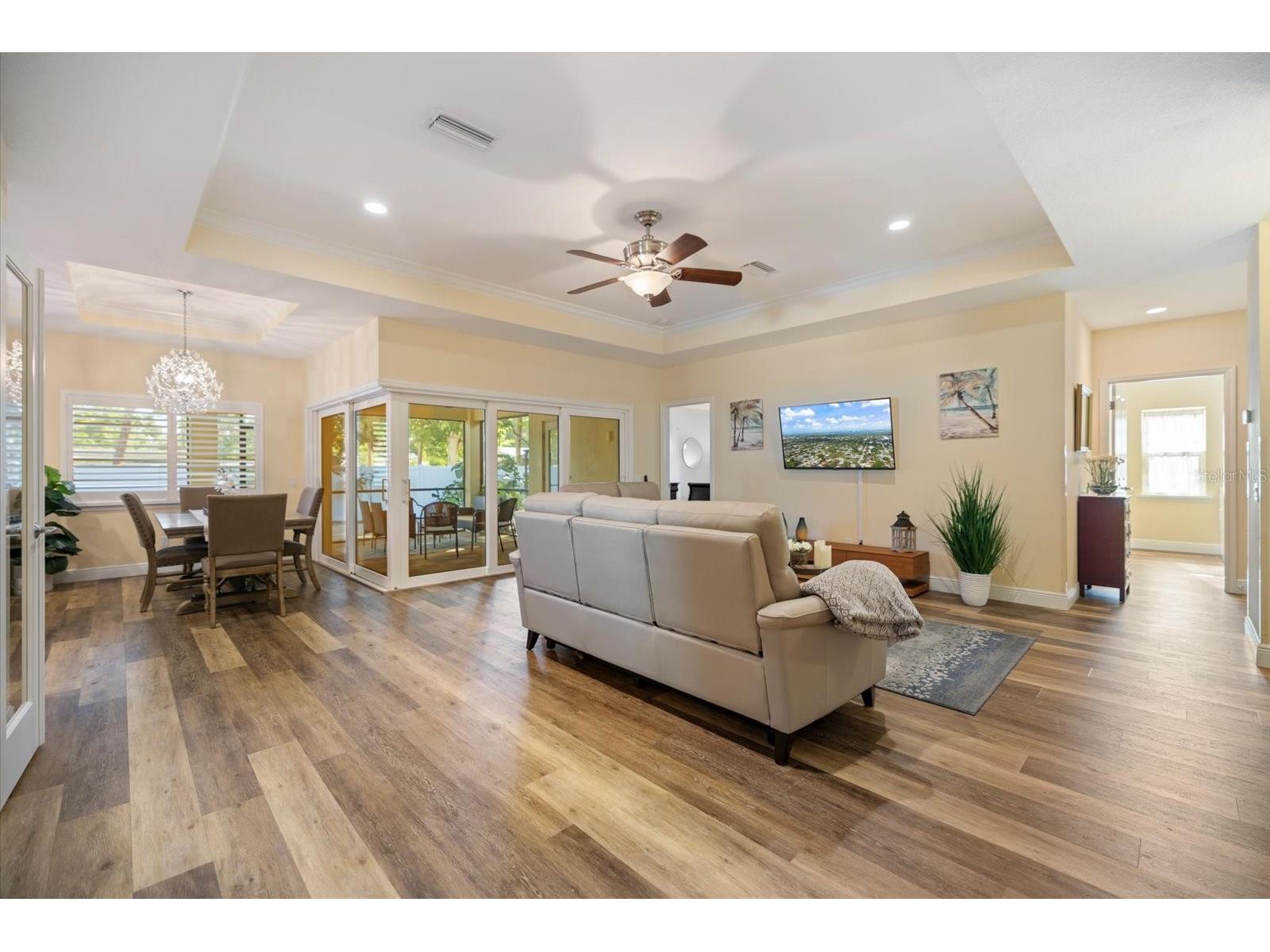 2339 Datura Street Sarasota FL 34239 A4695188 image7