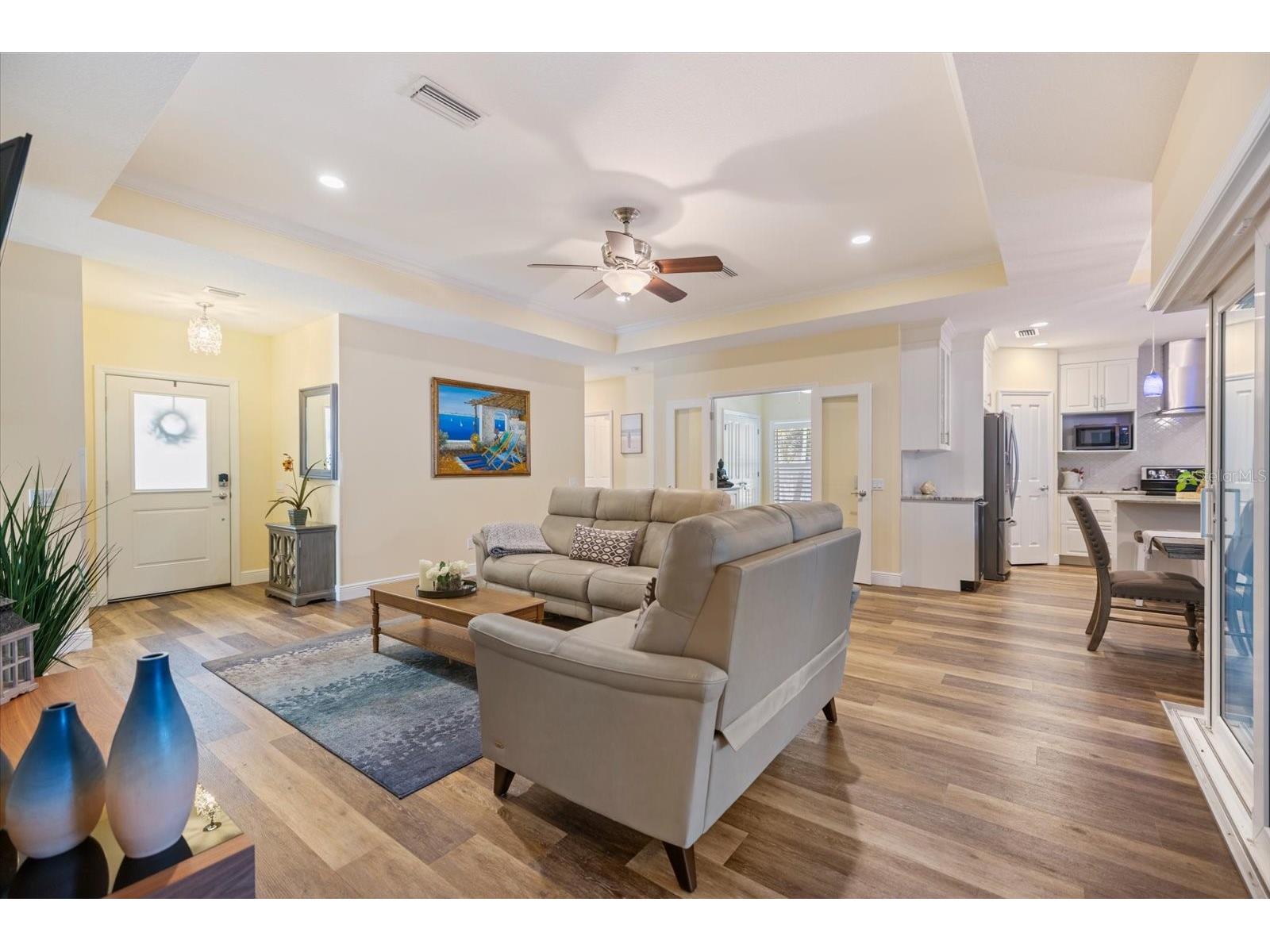 2339 Datura Street Sarasota FL 34239 A4695188 image9