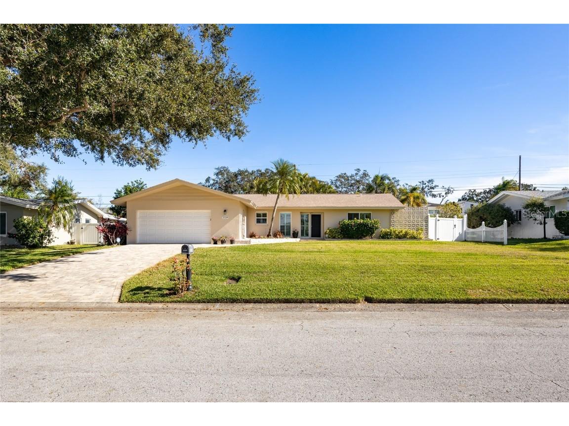 2339 Demaret Dr Dunedin FL 34698 TB8335219 image1