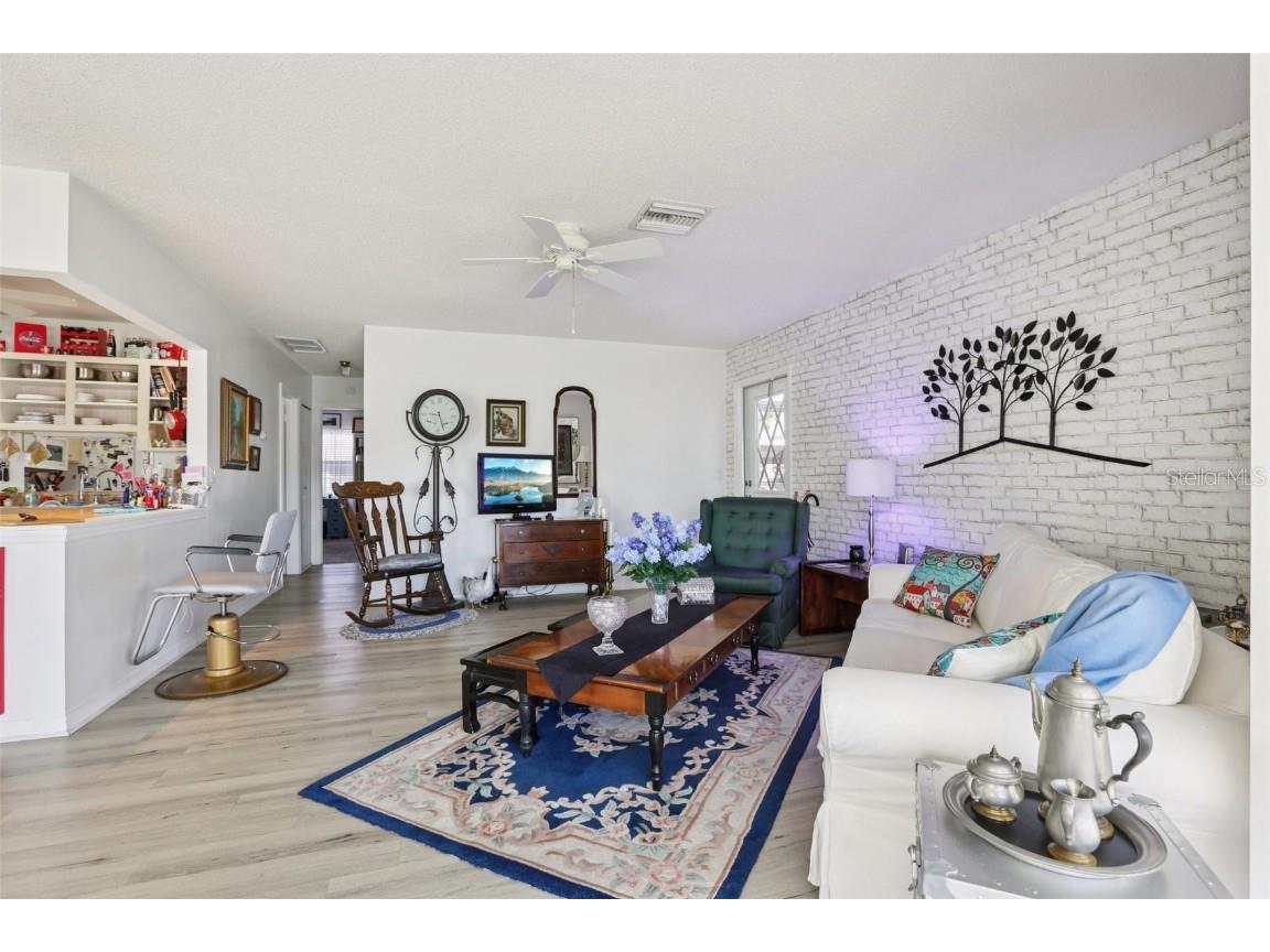 2339 Glenmore Circle Sun City Center FL 33573 TB8438490 image4